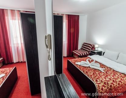 Hotel Azzurro, , ενοικιαζόμενα δωμάτια στο μέρος Herceg Novi, Montenegro